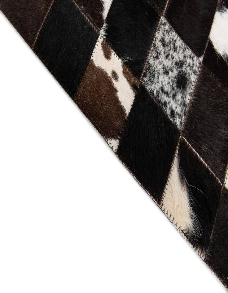 Detail image of 5' x 8' Cowhide Stocks Rug