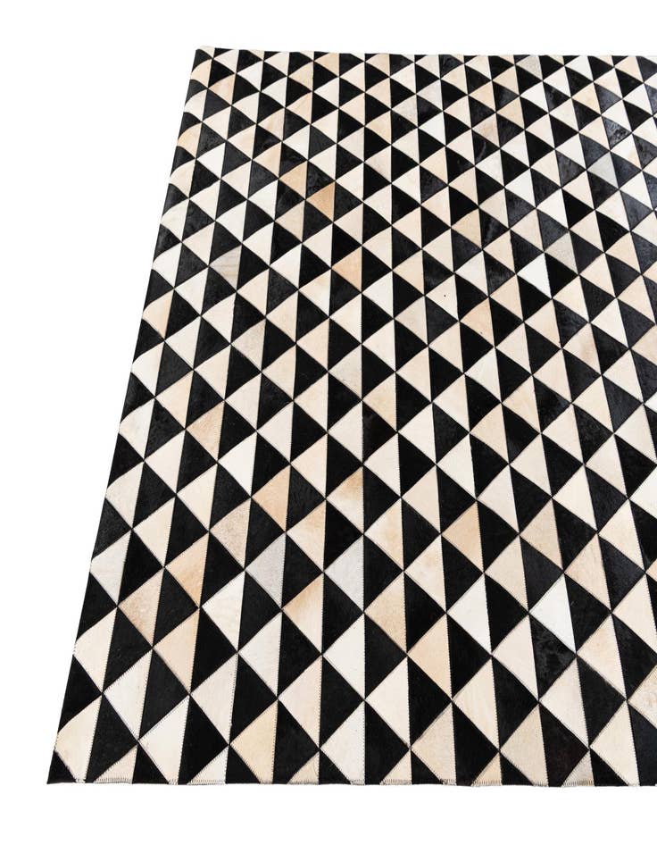 Detail image of 5' 1 x 8' 2 Cowhide Stocks Rug