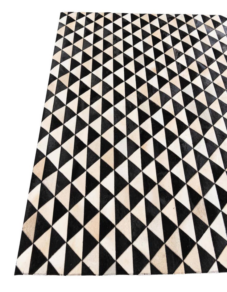 Detail image of 5' 1 x 8' 2 Cowhide Stocks Rug