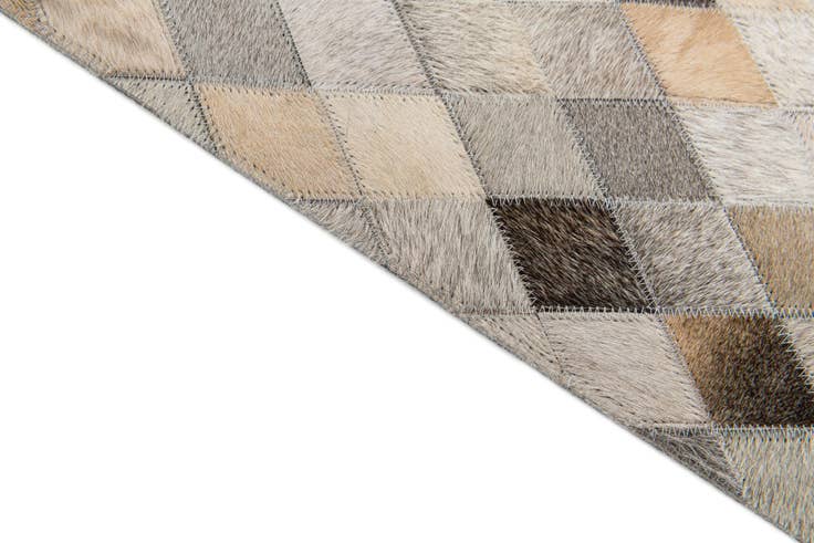 Detail image of 5' 8 x 7' 10 Cowhide Stocks Rug