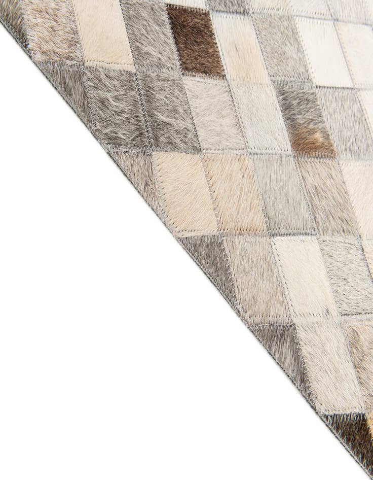 Detail image of 5' 7 x 7' 11 Cowhide Stocks Rug