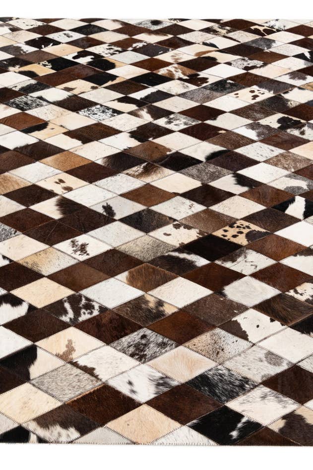 Detail image of 5' 8 x 7' 11 Cowhide Stocks Rug