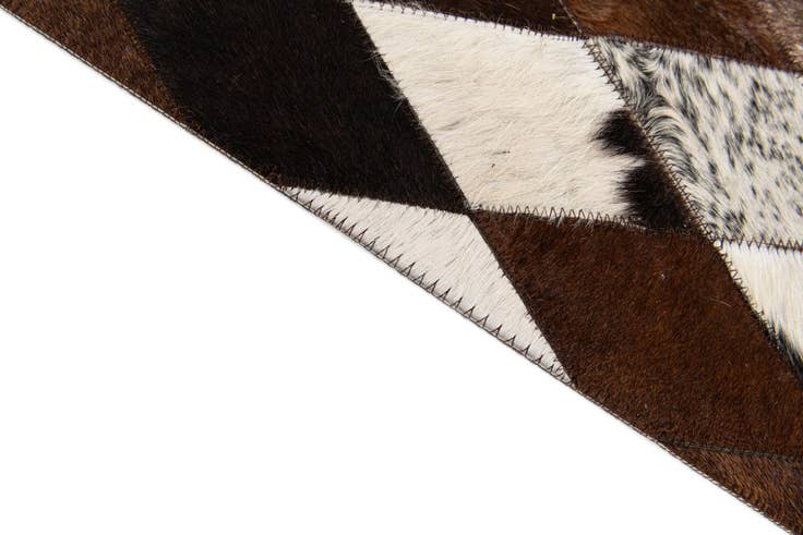 Detail image of 5' 7 x 8' Cowhide Stocks Rug