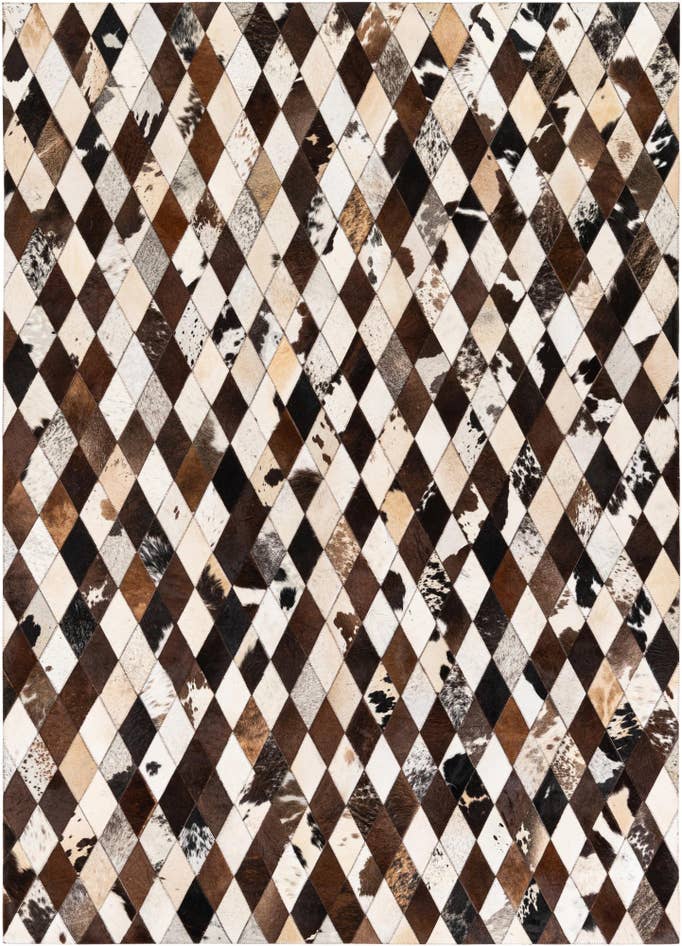 Detail image of 5' 7 x 8' Cowhide Stocks Rug