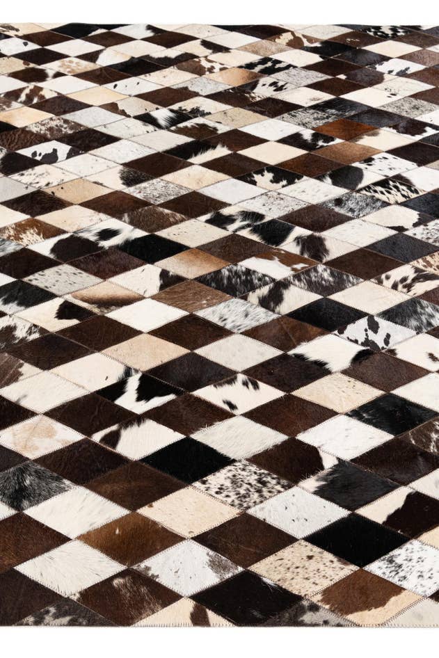 Detail image of 5' 8 x 7' 11 Cowhide Stocks Rug