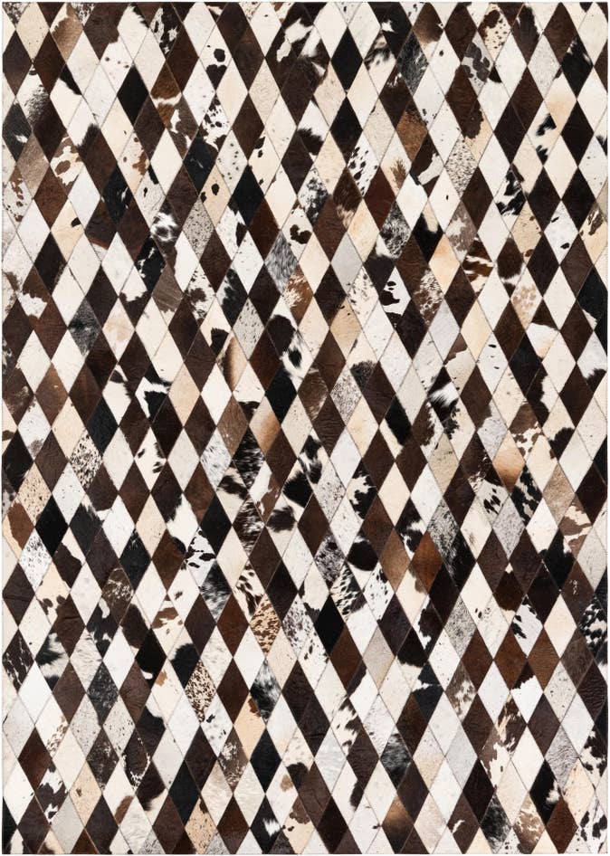 Detail image of 5' 8 x 7' 11 Cowhide Stocks Rug