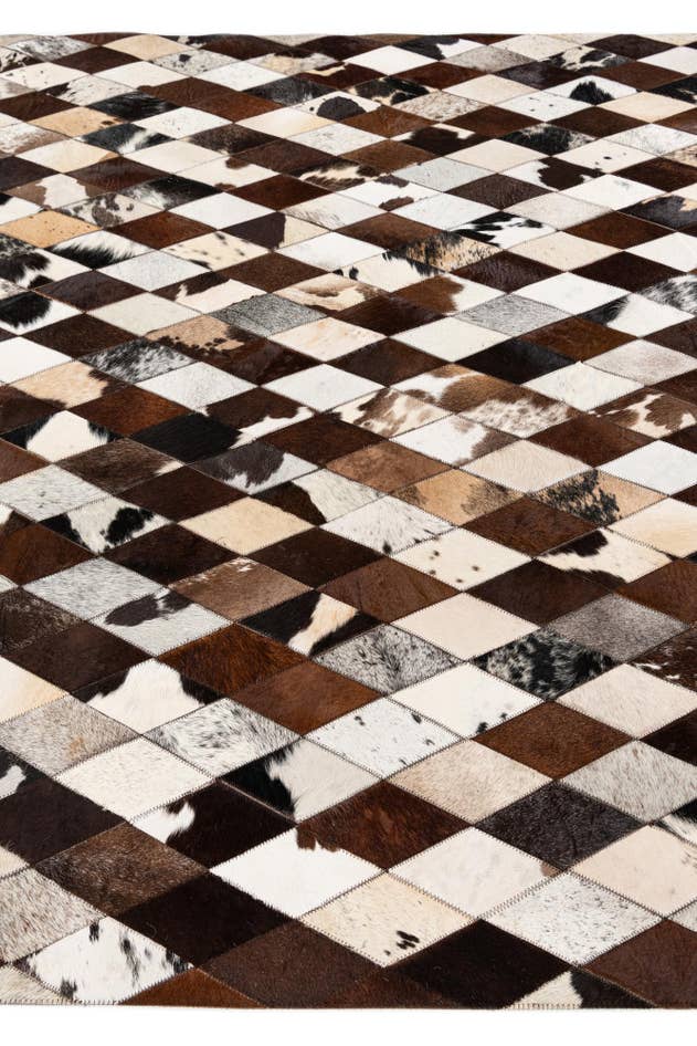 Detail image of 5' 8 x 7' 11 Cowhide Stocks Rug