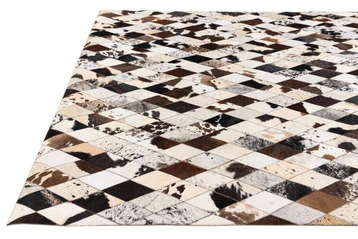 5' 7 x 8' Cowhide Stocks Rug