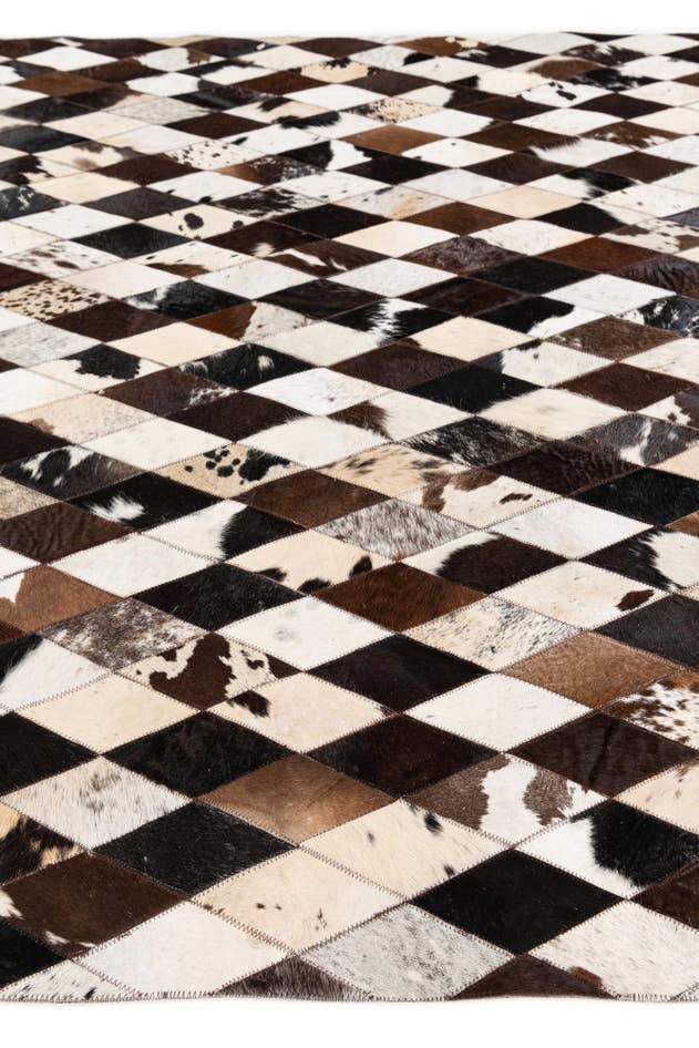 Detail image of 5' 7 x 8' Cowhide Stocks Rug
