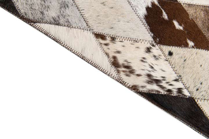 5' 7 x 8' Cowhide Stocks Rug