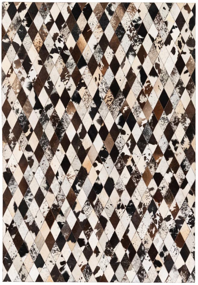Detail image of 5' 7 x 8' Cowhide Stocks Rug