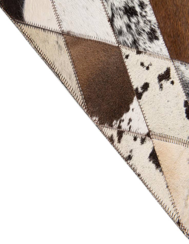 Detail image of 5' 8 x 7' 11 Cowhide Stocks Rug