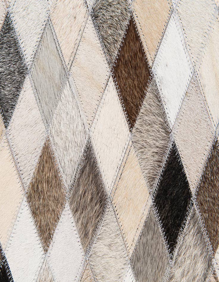 Detail image of 5' 6 x 8' Cowhide Stocks Rug