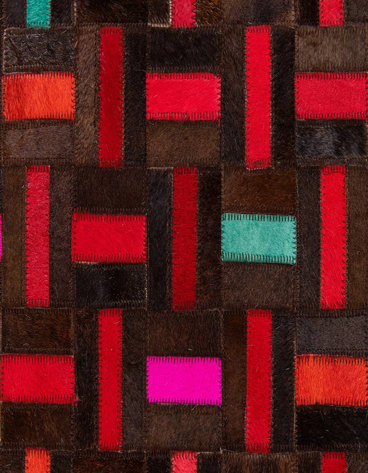 Detail image of 5' 2 x 8' 1 Cowhide Stocks Rug