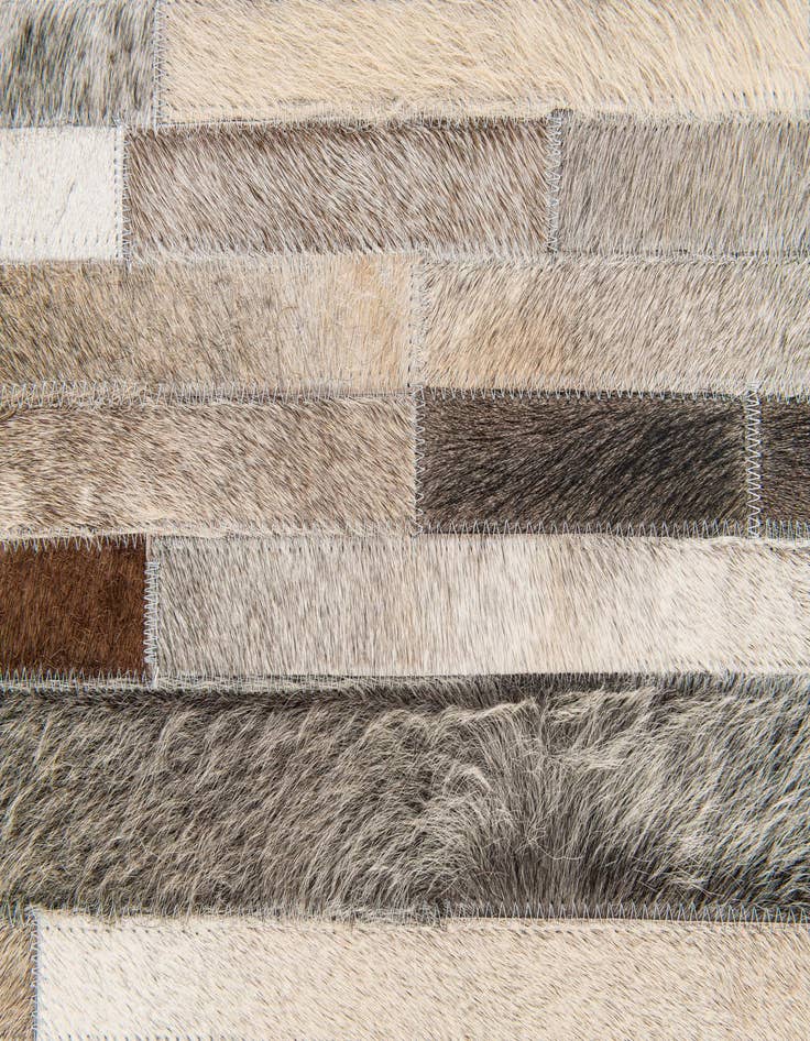 Detail image of 5' 1 x 7' 11 Cowhide Stocks Rug
