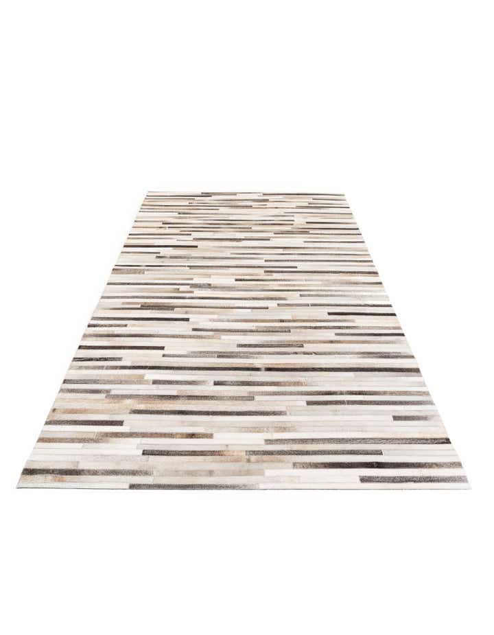 5' 1 x 8' Cowhide Stocks Rug