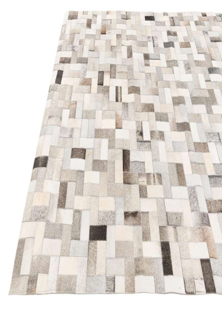 5' 1 x 8' Cowhide Stocks Rug