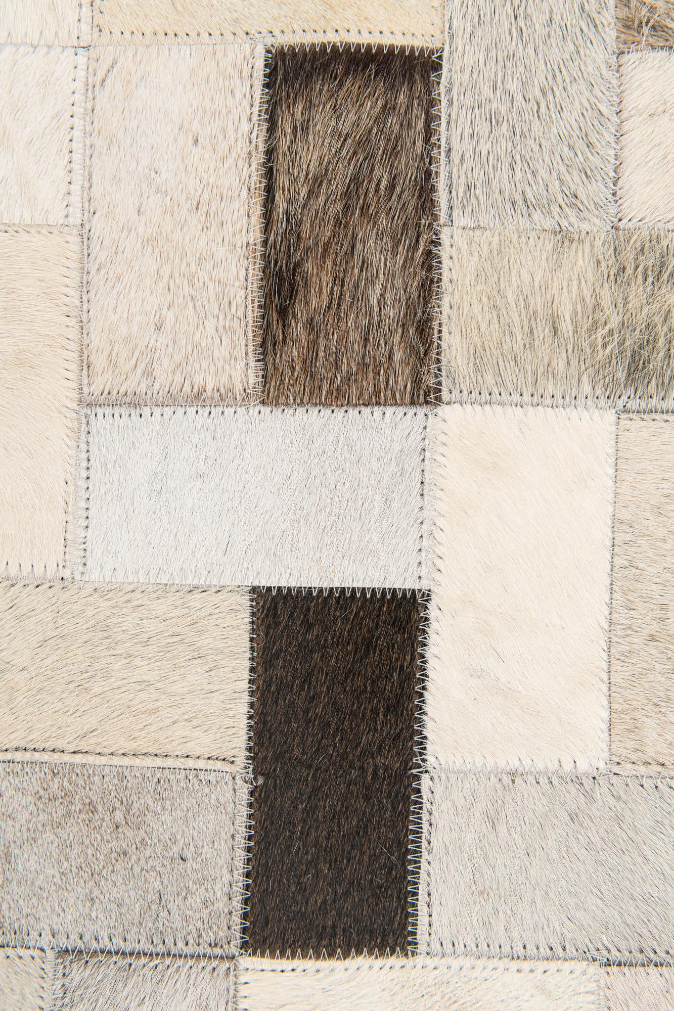 5' x 7' 10 Cowhide Stocks Rug