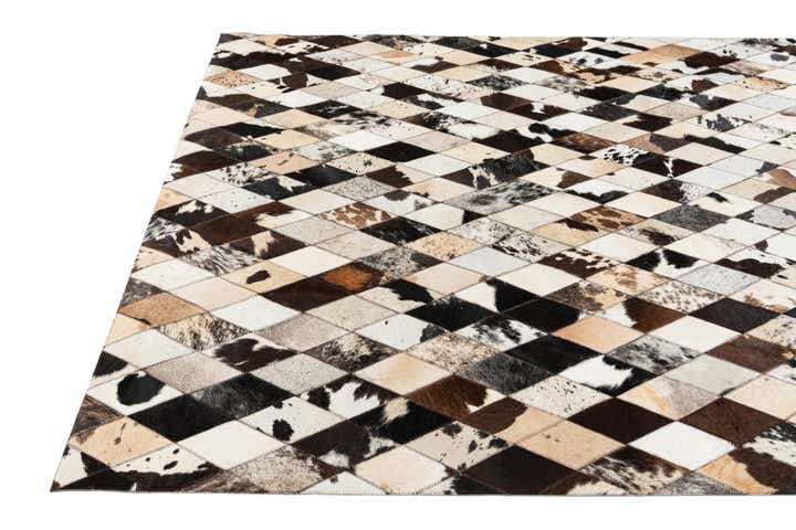 5' x 8' Cowhide Stocks Rug