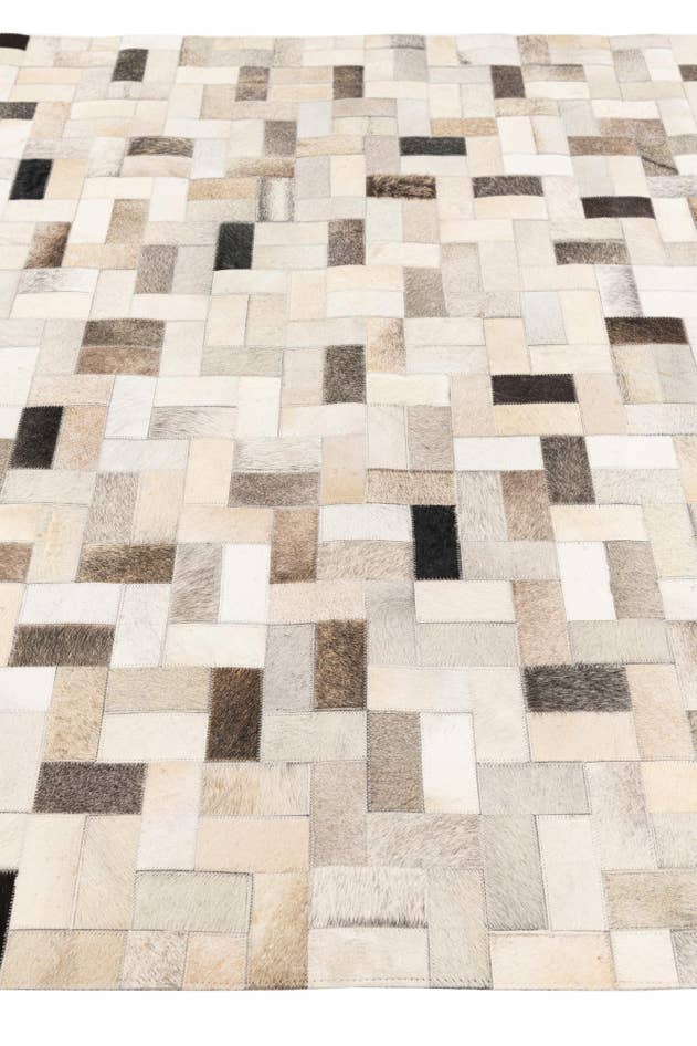 Detail image of 5' x 7' 11 Cowhide Stocks Rug