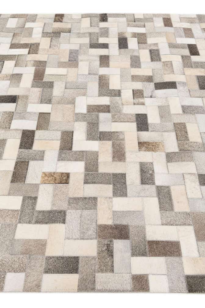 5' 1 x 8' Cowhide Stocks Rug