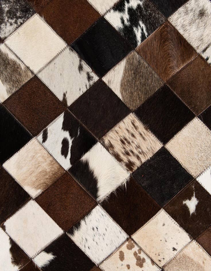 Detail image of 5' 2 x 8' 2 Cowhide Stocks Rug