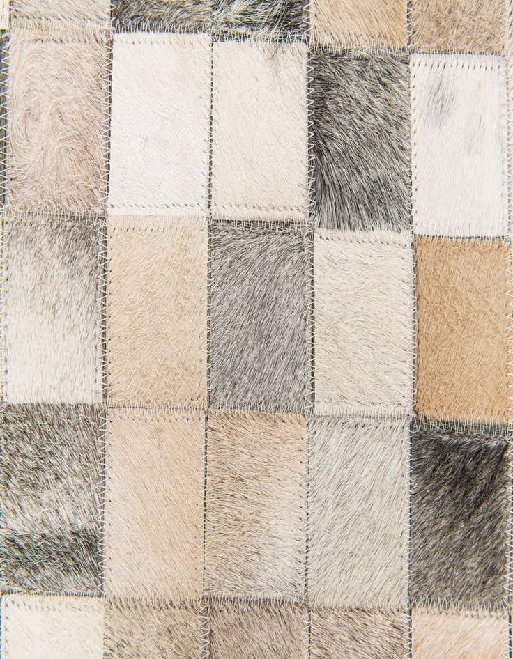Detail image of 5' 1 x 7' 9 Cowhide Stocks Rug