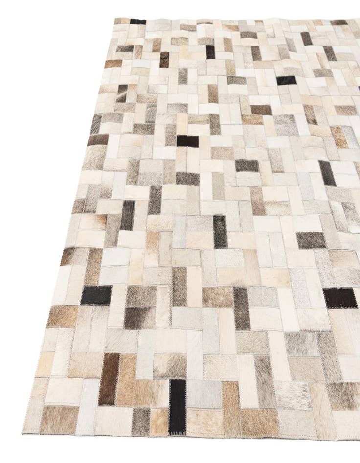 Detail image of 5' x 7' 11 Cowhide Stocks Rug