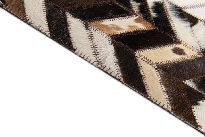 4' 11 x 7' 10 Cowhide Stocks Rug