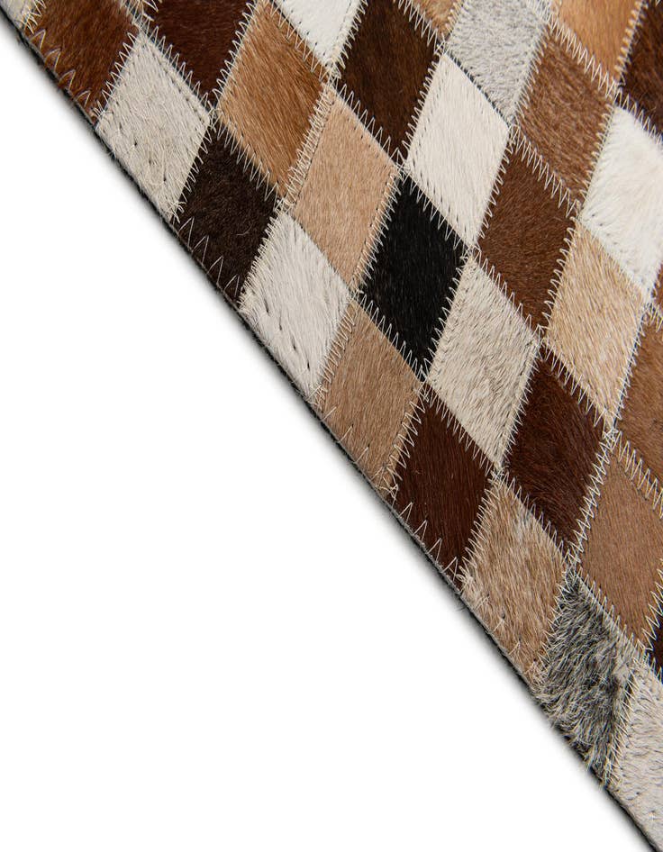 Detail image of 5' 1 x 7' 11 Cowhide Stocks Rug
