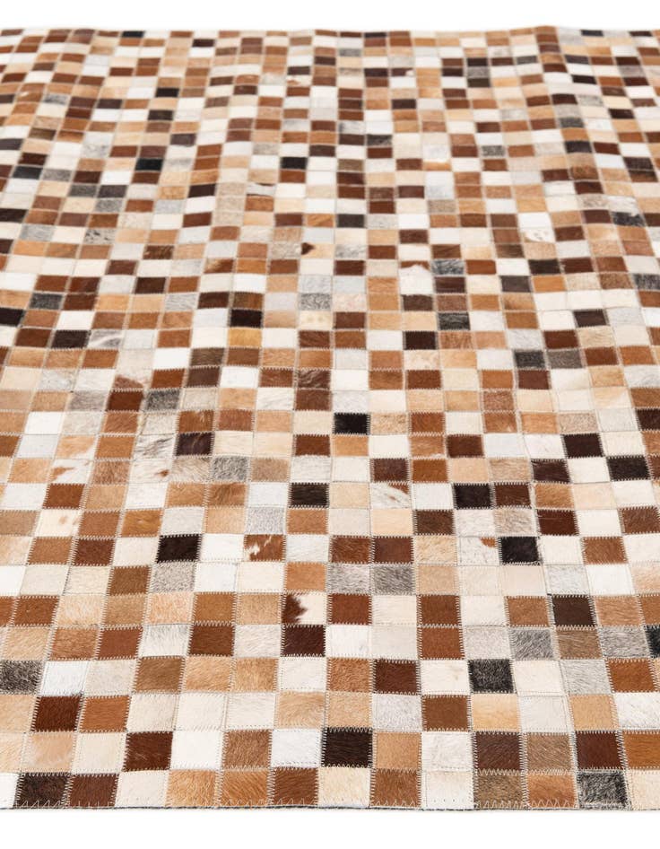 Detail image of 5' x 7' 10 Cowhide Stocks Rug