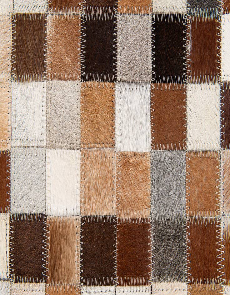Detail image of 5' 1 x 7' 10 Cowhide Stocks Rug