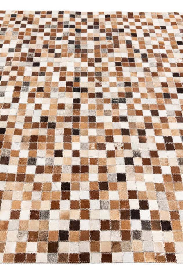 Detail image of 5' x 7' 10 Cowhide Stocks Rug