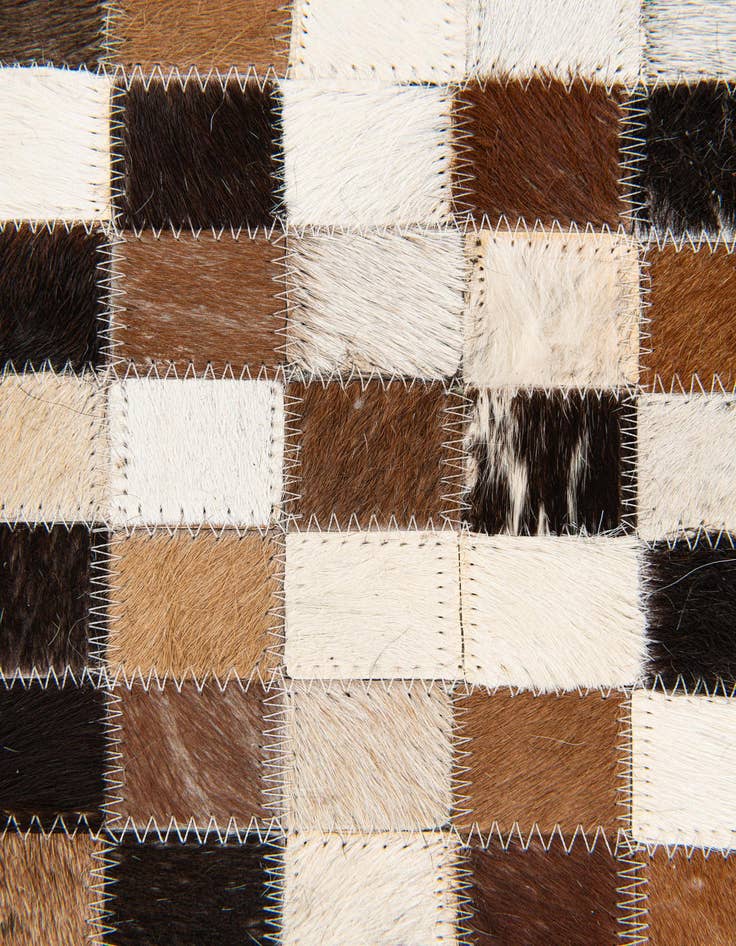 Detail image of 5' 5 x 7' 8 Cowhide Stocks Rug