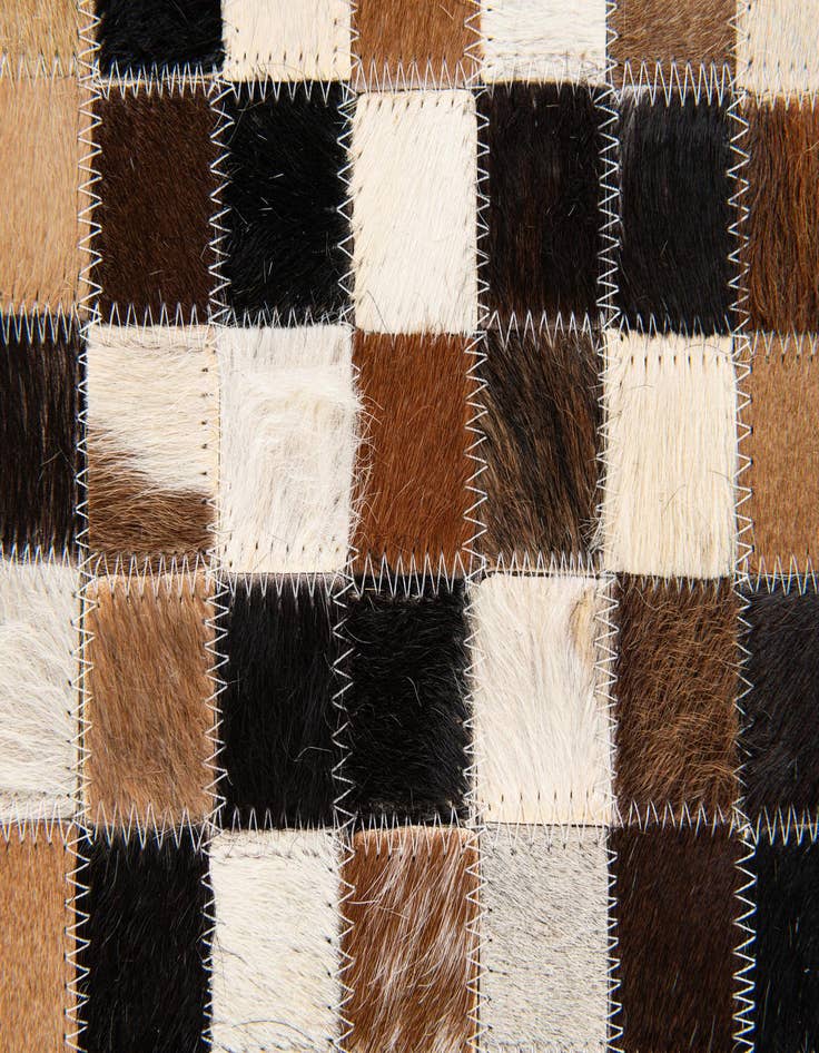 Detail image of 5' 5 x 7' 8 Cowhide Stocks Rug