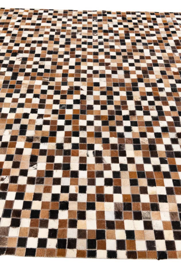 Detail image of 5' 5 x 7' 7 Cowhide Stocks Rug