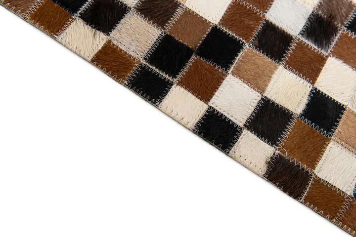 5' 5 x 7' 7 Cowhide Stocks Rug