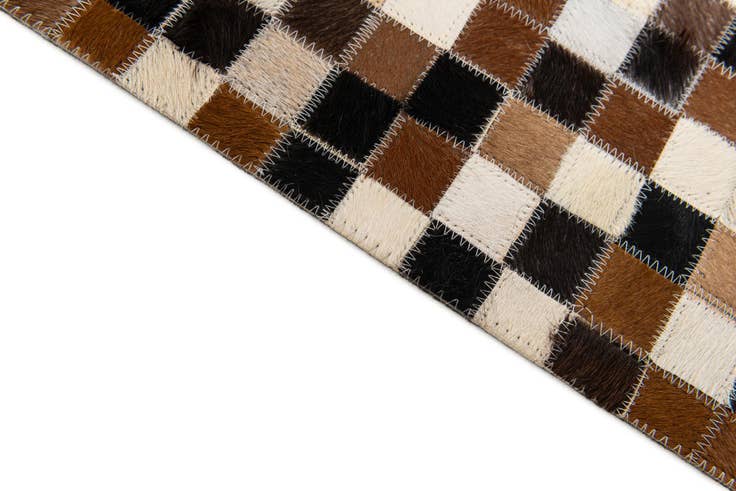 Detail image of 5' 5 x 7' 7 Cowhide Stocks Rug
