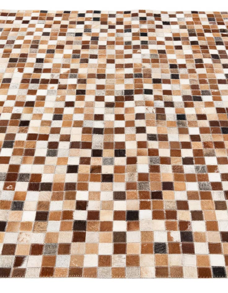 Detail image of 5' x 7' 10 Cowhide Stocks Rug