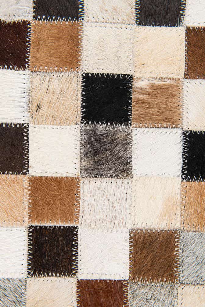 5' x 7' 10 Cowhide Stocks Rug
