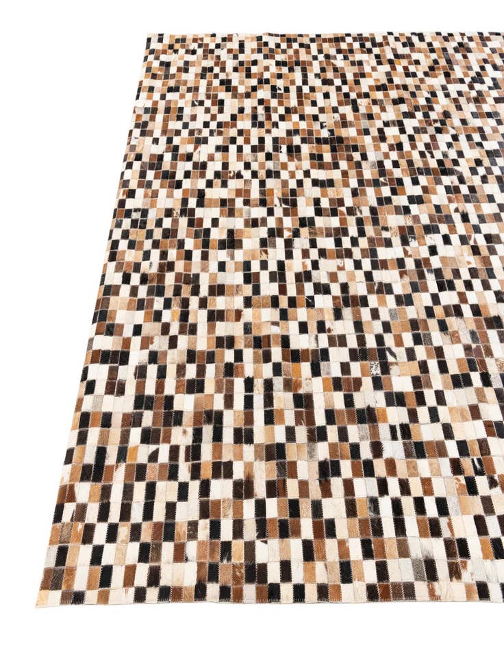 Detail image of 5' 5 x 7' 7 Cowhide Stocks Rug