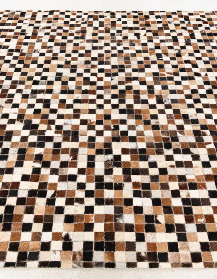 Detail image of 5' 3 x 7' 7 Cowhide Stocks Rug