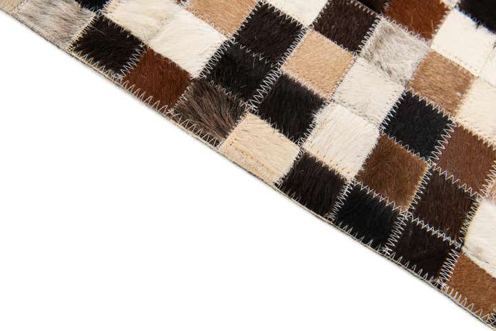 5' 5 x 7' 7 Cowhide Stocks Rug