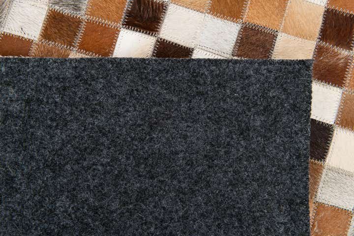 5' x 7' 10 Cowhide Stocks Rug