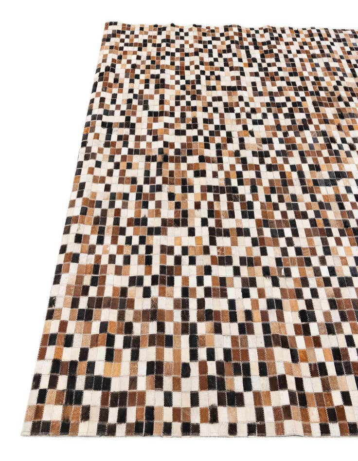 Detail image of 5' 5 x 7' 8 Cowhide Stocks Rug