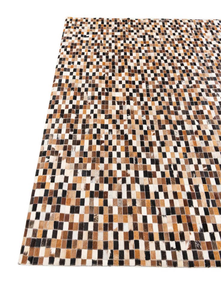 Detail image of 5' 5 x 7' 7 Cowhide Stocks Rug