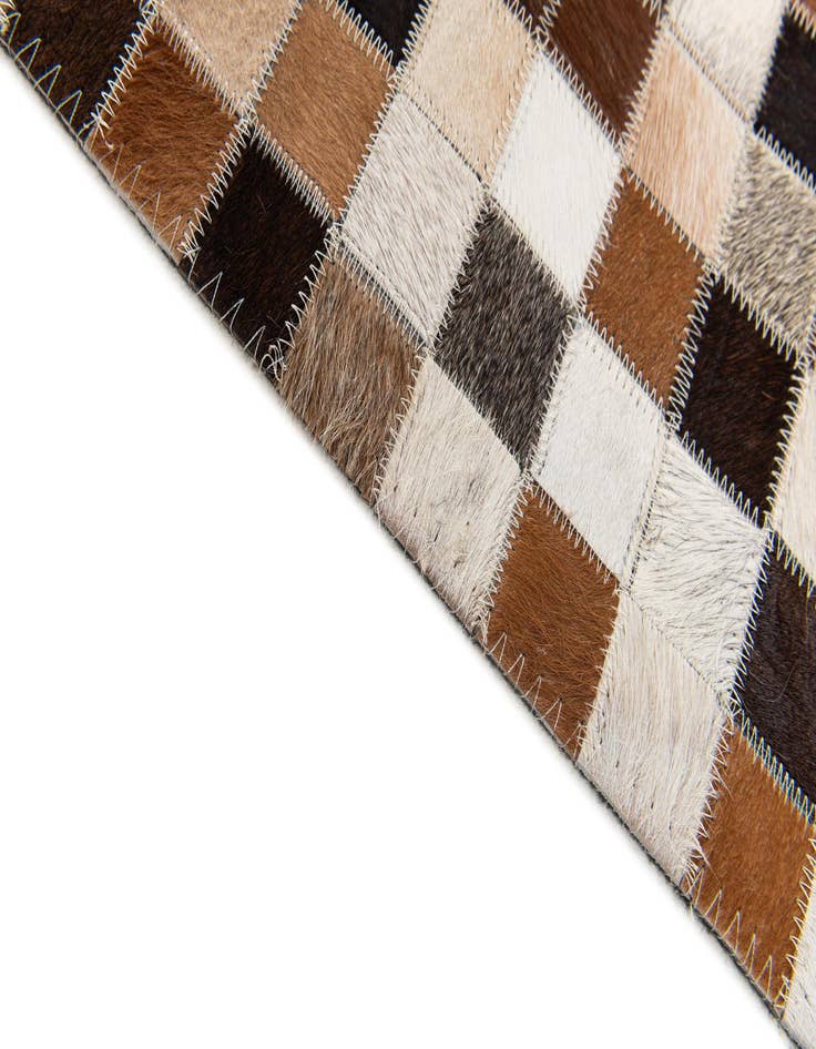Detail image of 5' 1 x 7' 11 Cowhide Stocks Rug
