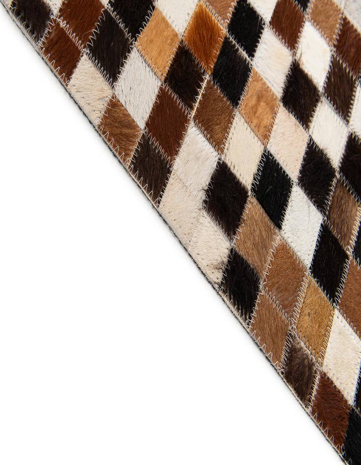 Detail image of 5' 6 x 7' 9 Cowhide Stocks Rug