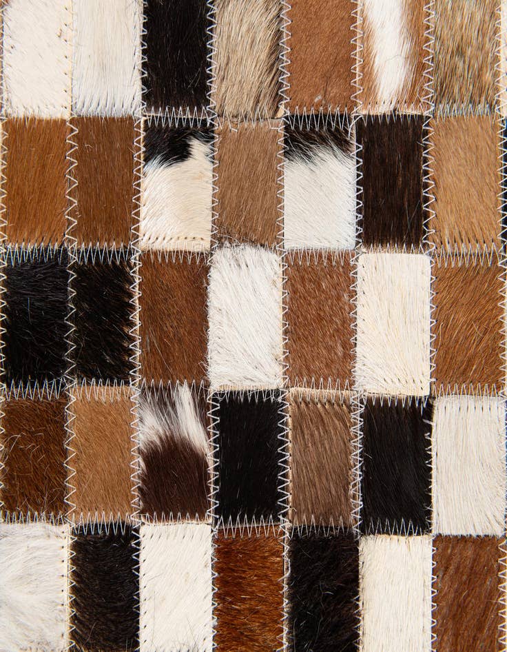 Detail image of 5' 4 x 7' 9 Cowhide Stocks Rug