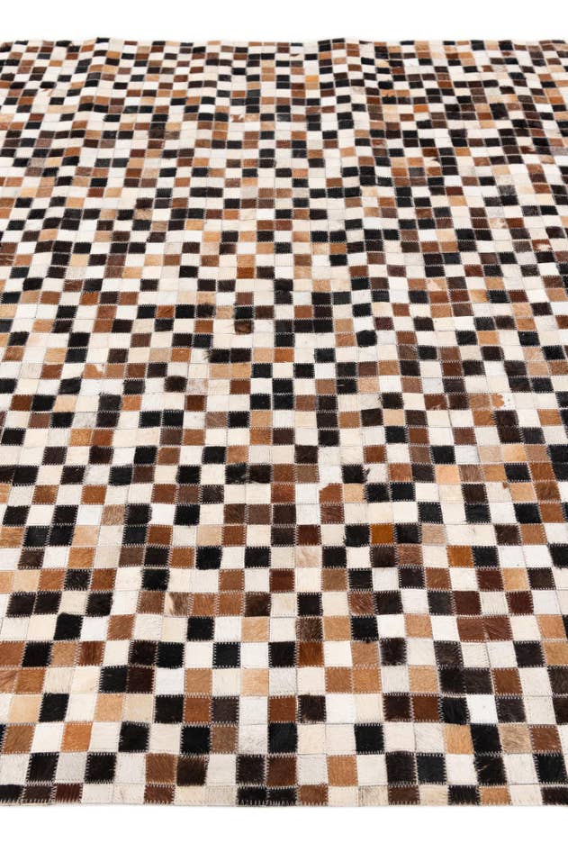 Detail image of 5' 6 x 7' 6 Cowhide Stocks Rug